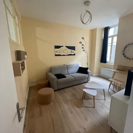 Apartment T2 Hyper Centre Avec Parking - Entree Sud